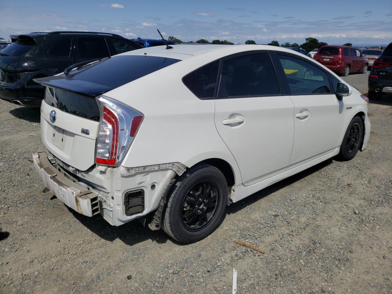 Photo 4 from auction – 2015 TOYOTA PRIUS with VIN JTDKN3DU8F0420493