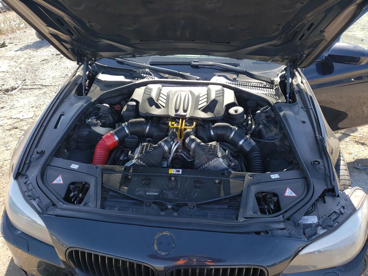 Photo 7 from auction – 2013 BMW M5 with VIN WBSFV9C56DD096005