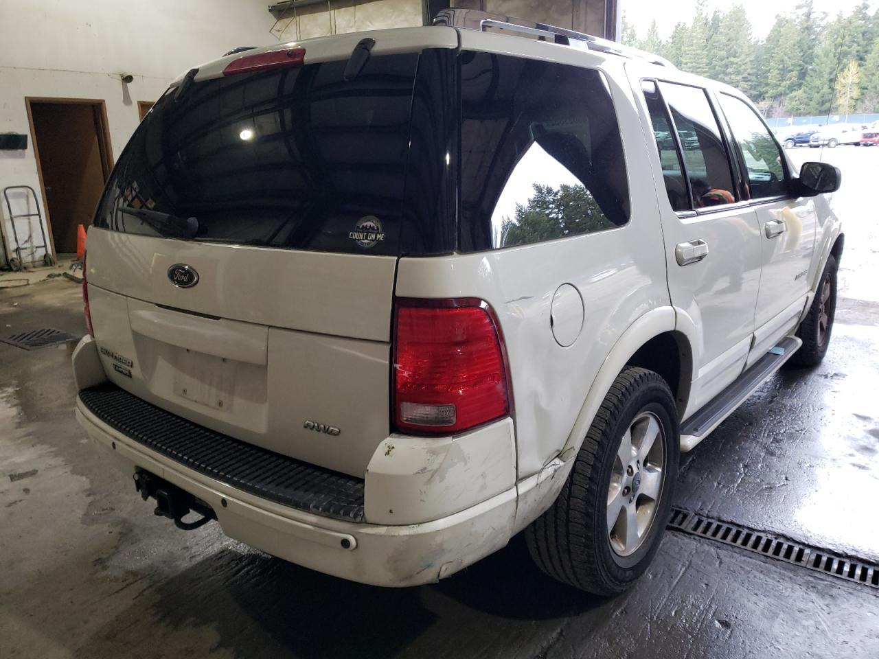 Photo 4 from auction – 2004 FORD EXPLORER L with VIN 1FMDU85K44ZA50315