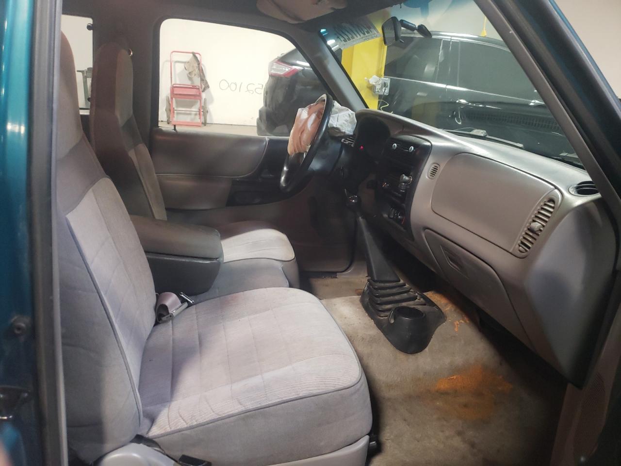 Photo 5 from auction – 1995 FORD RANGER SUP with VIN 1FTCR14U9STA39323