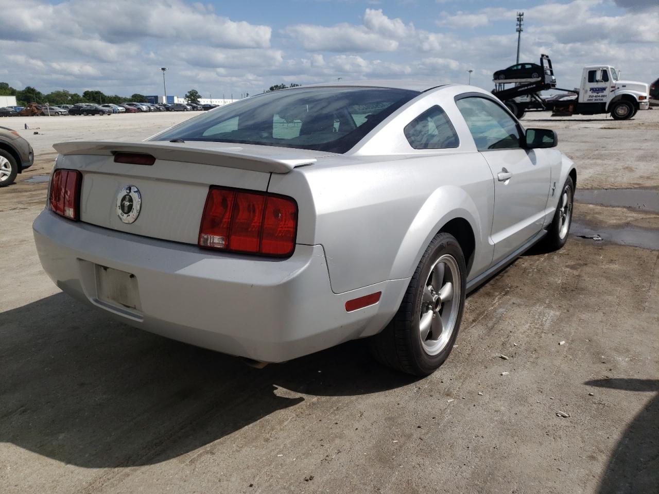 Photo 4 from auction – 2007 FORD MUSTANG with VIN 1ZVFT80N875365872
