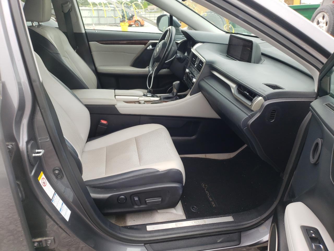 Photo 5 from auction – 2016 LEXUS RX with VIN 2T2BZMCA7GC008134
