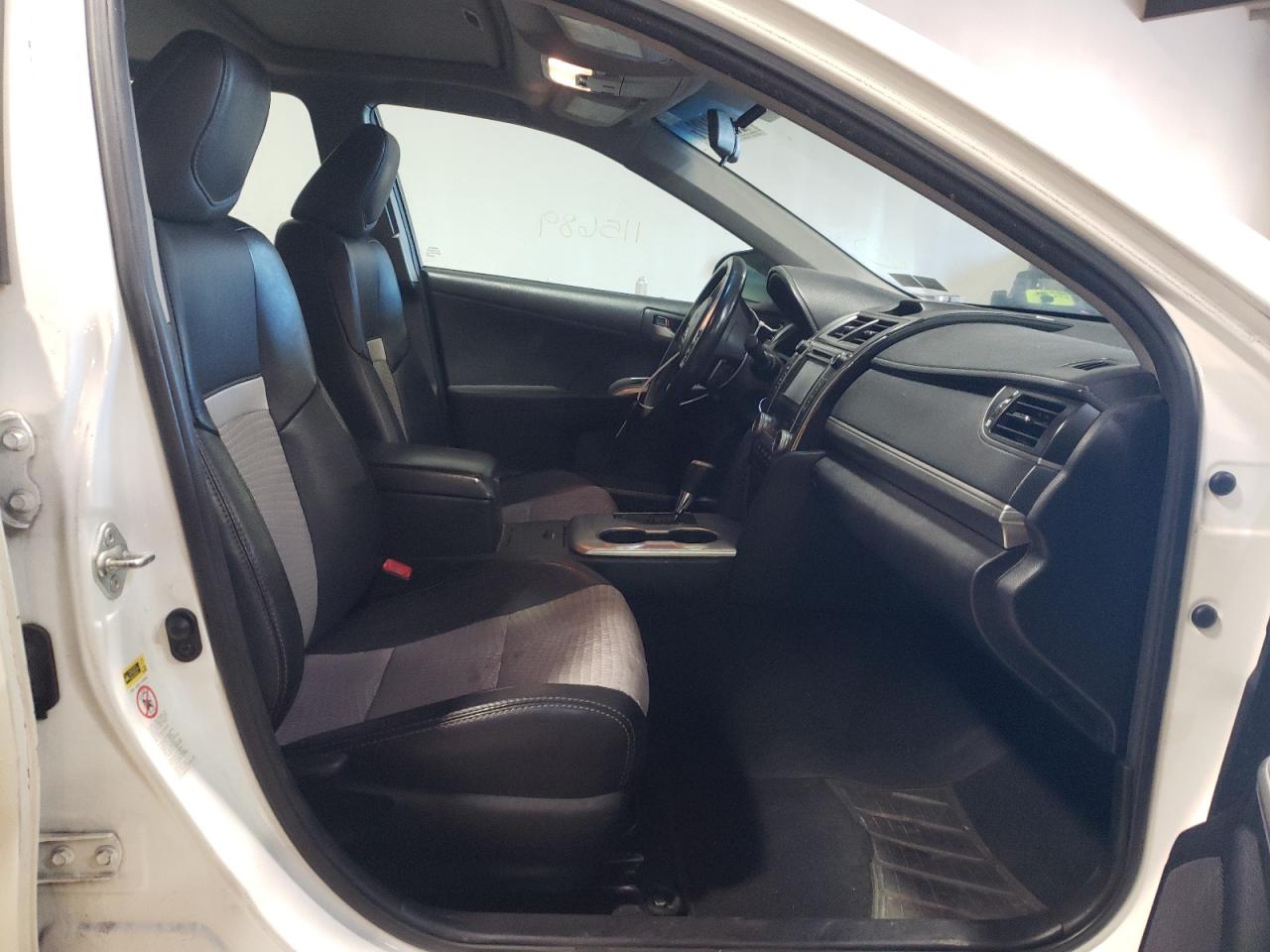 Photo 5 from auction – 2012 TOYOTA CAMRY BASE with VIN 4T1BF1FK4CU576236