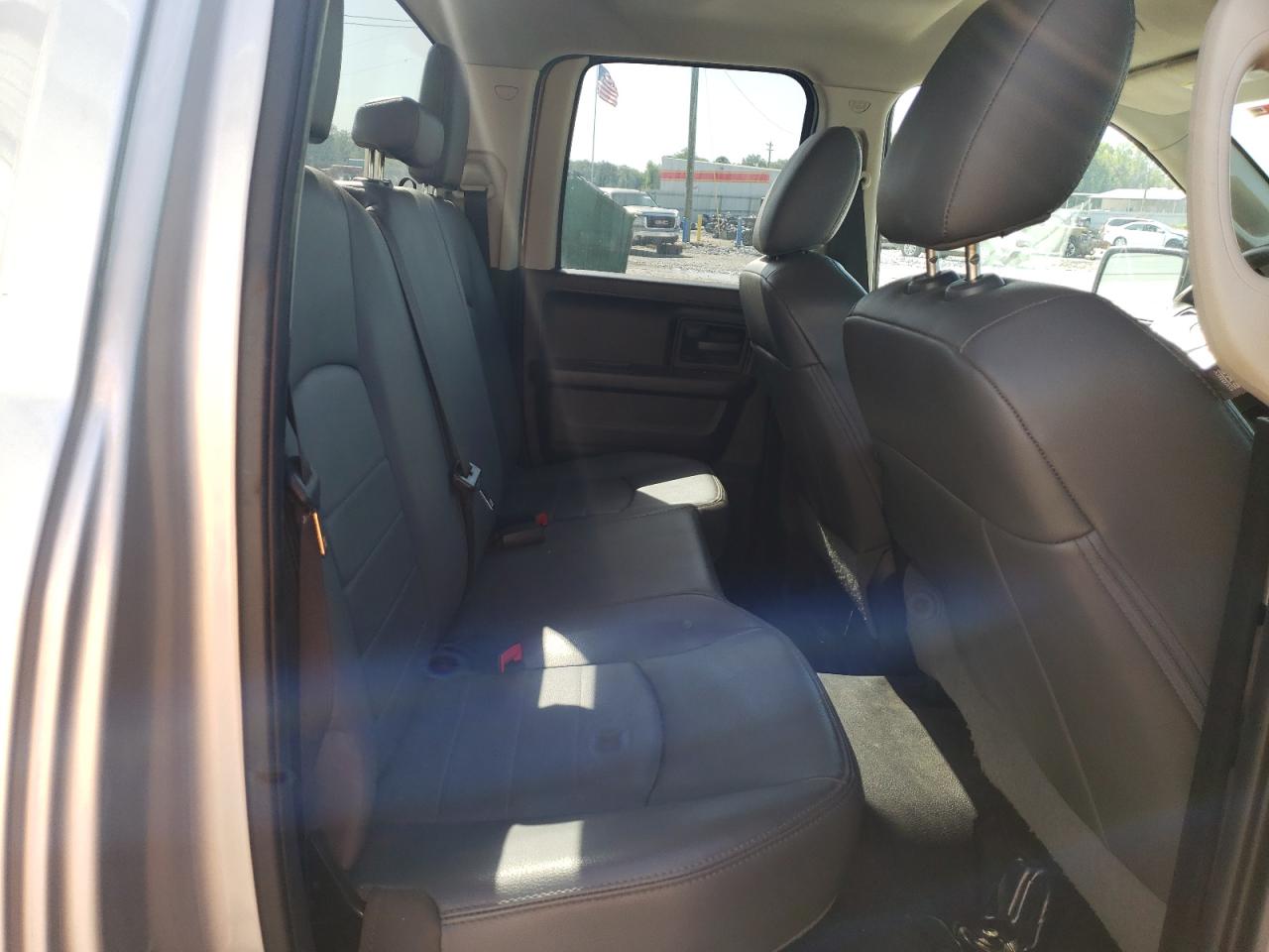 Photo 6 from auction – 2017 RAM 1500 ST with VIN 1C6RR6FG5HS735875