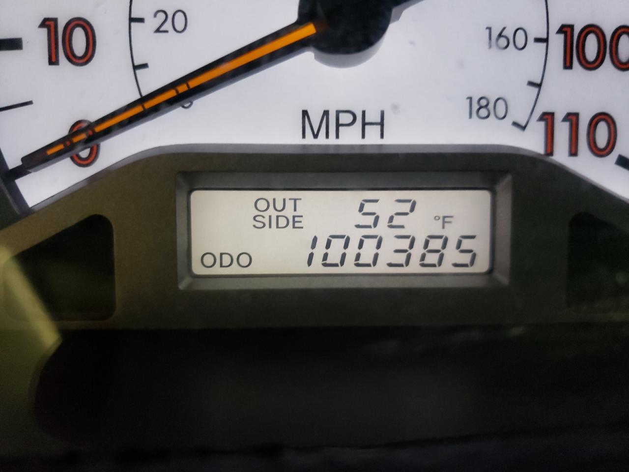 Photo 8 from auction – 2008 TOYOTA COROLLA S with VIN 2T1BR32E18C912033