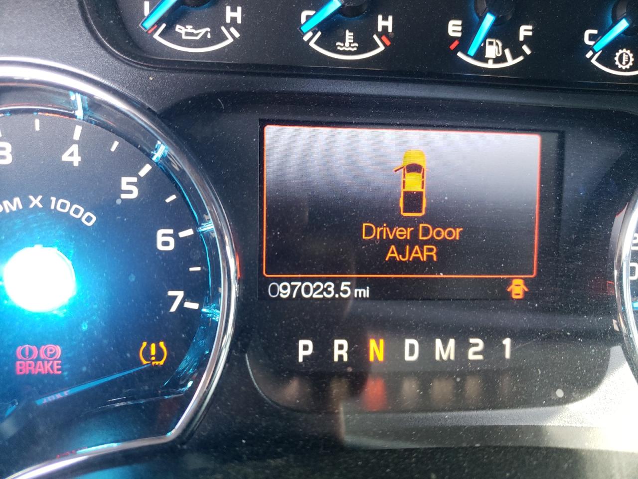 Photo 8 from auction – 2013 FORD F150 SUPER with VIN 1FTFX1CF3DFB30899
