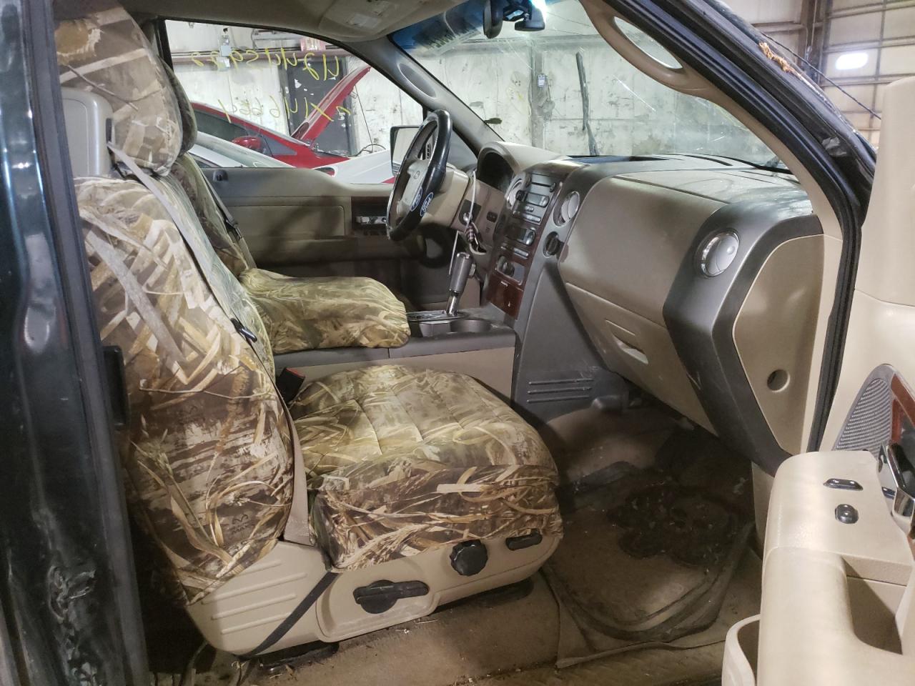 Photo 5 from auction – 2005 FORD F150 with VIN 1FTPX14535KD34329