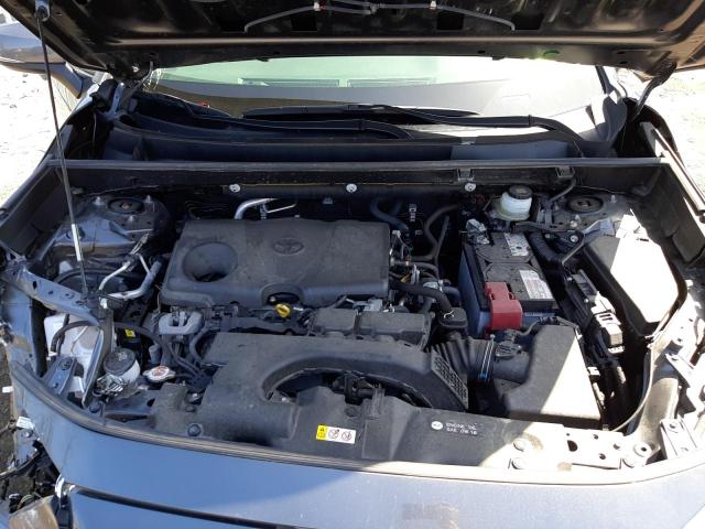 Photo 7 from auction – 2019 TOYOTA RAV4 LE with VIN JTMG1RFV7KD013617