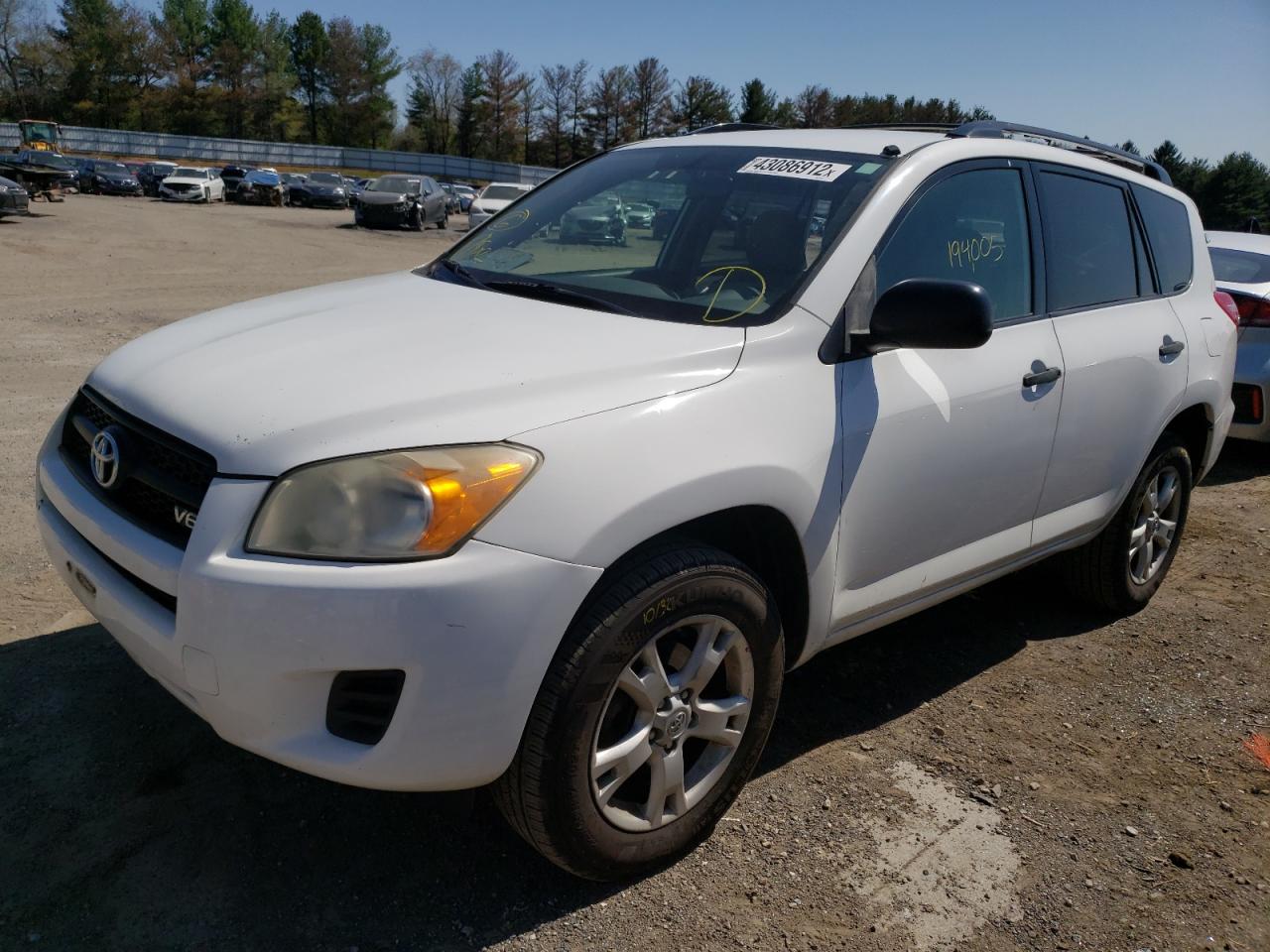 Photo 2 from auction – 2010 TOYOTA RAV4 with VIN JTMBK4DV6AD014611