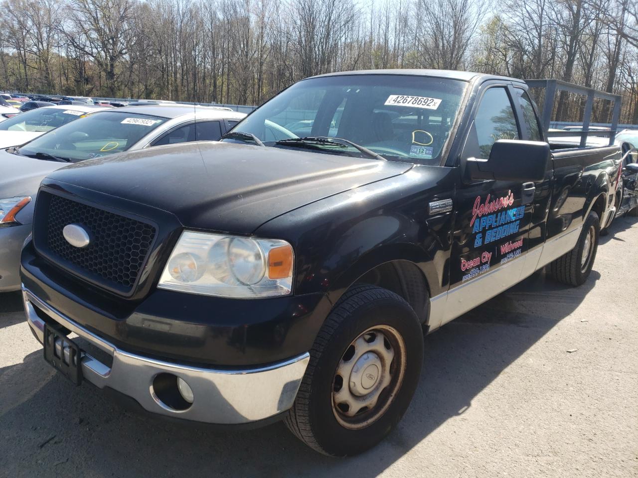 Photo 2 from auction – 2006 FORD F150 with VIN 1FTRF12W16NA40256