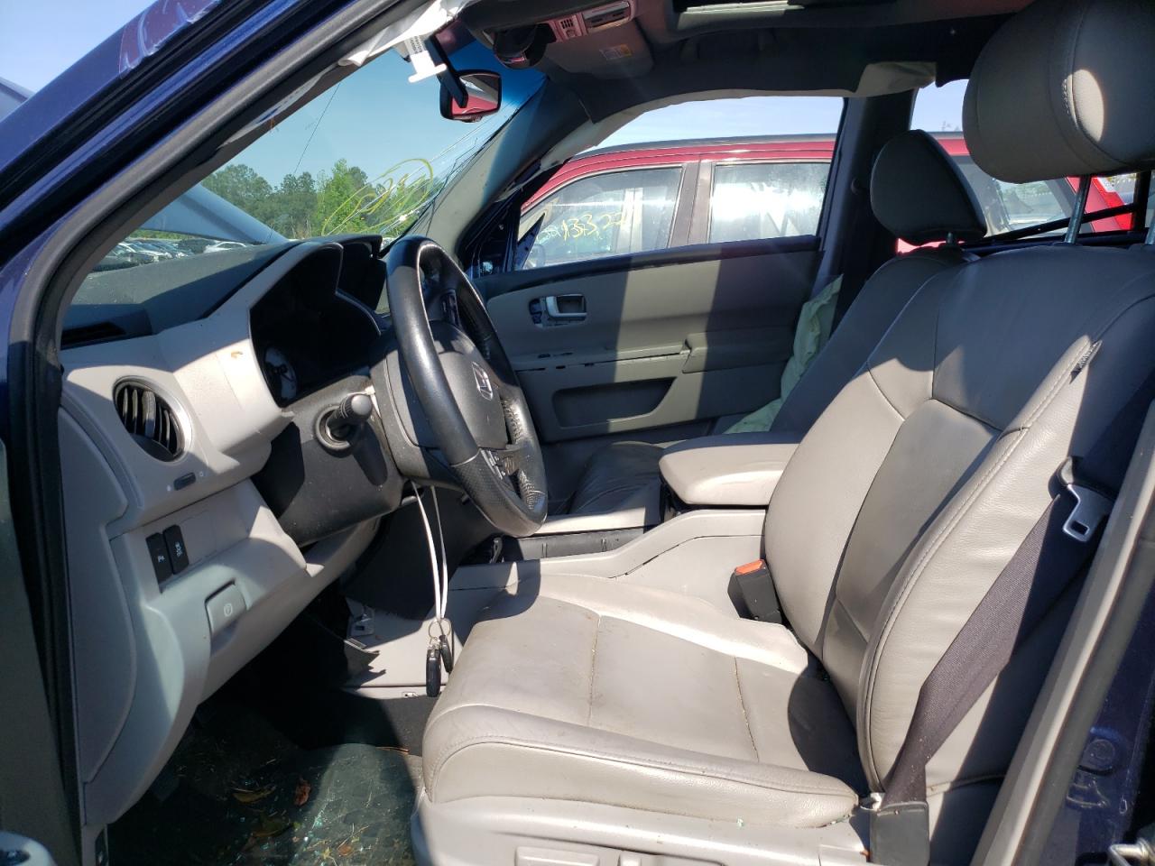 Photo 5 from auction – 2015 HONDA PILOT TOUR with VIN 5FNYF3H97FB020049