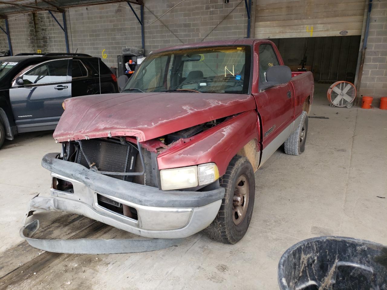 صورة رقم 2 من المزاد - 1998 DODGE RAM 1500 مع VIN 1B7HC16X4WS587398