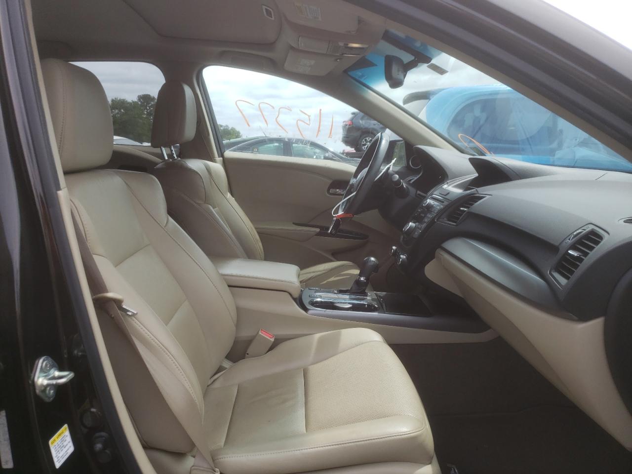 Photo 5 from auction – 2014 ACURA RDX with VIN 5J8TB3H3XEL011313