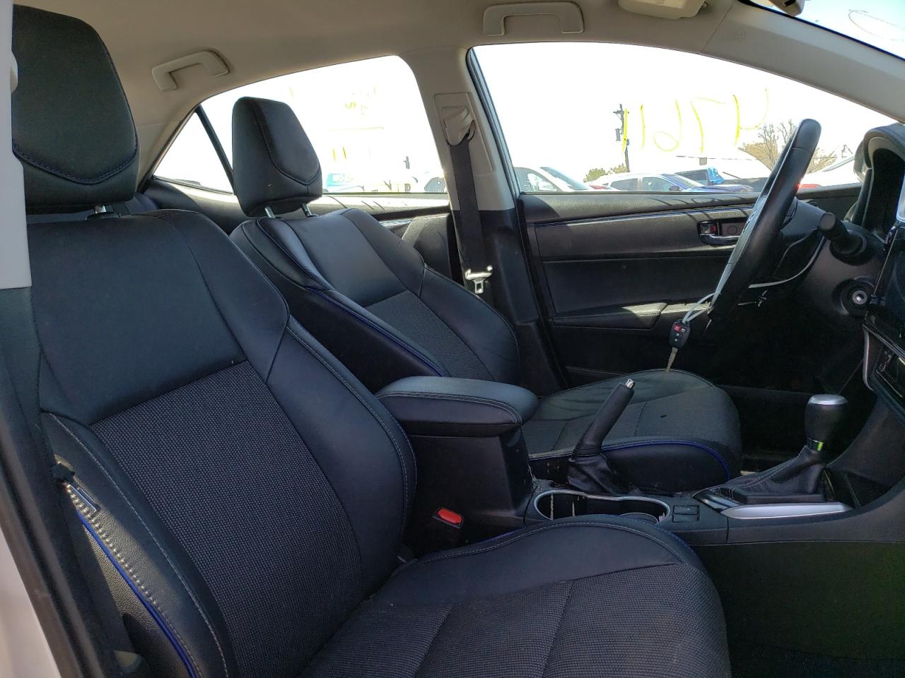 Photo 5 from auction – 2019 TOYOTA COROLLA L with VIN 2T1BURHE0KC225383