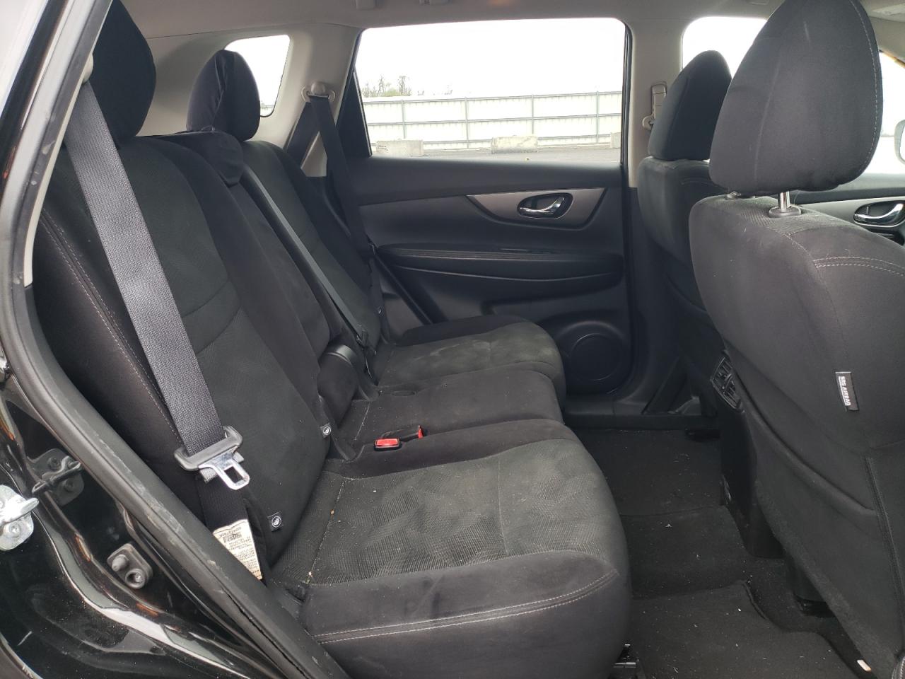 Photo 6 from auction – 2016 NISSAN ROGUE S with VIN 5N1AT2MV6GC772083