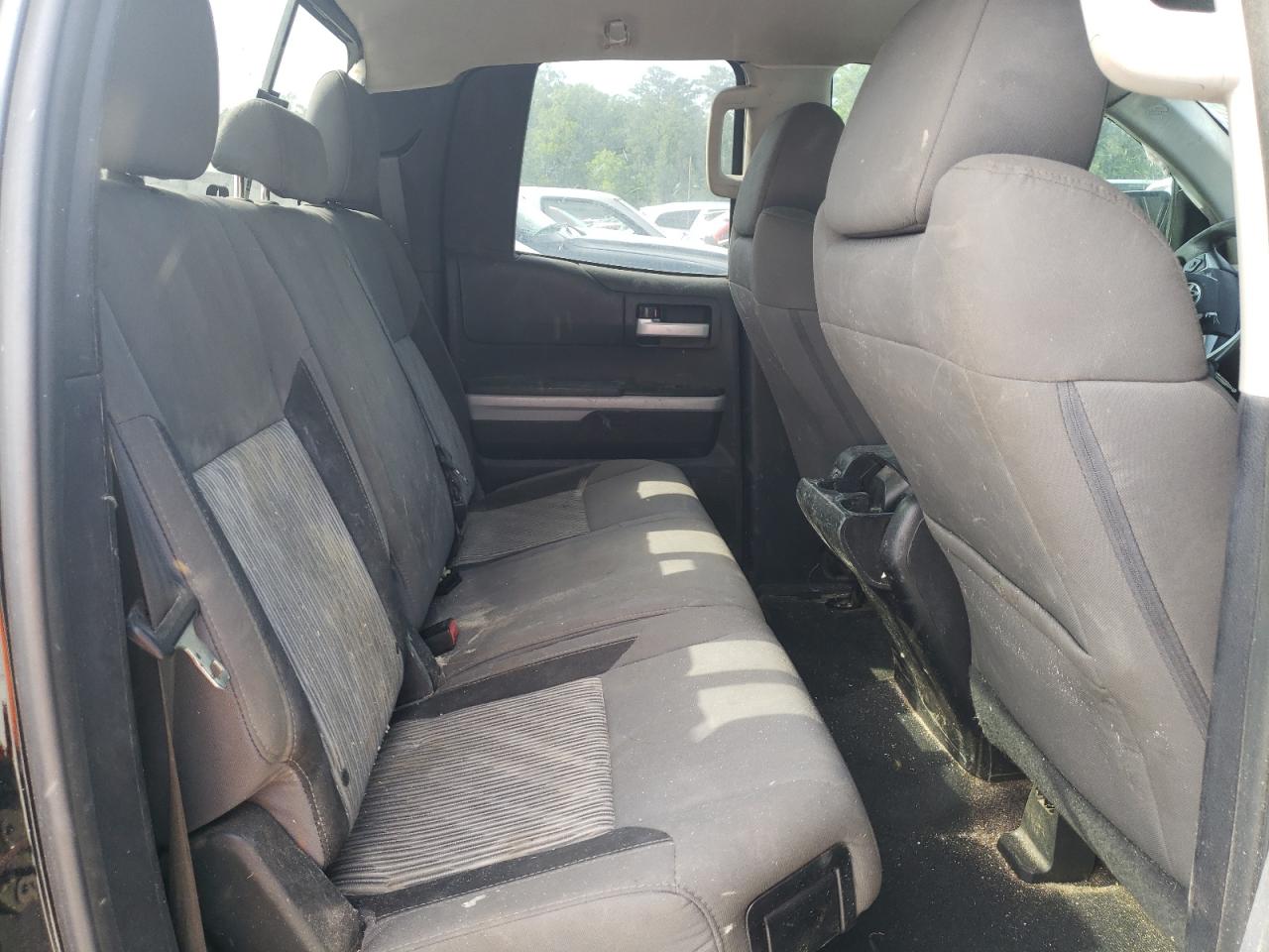 Photo 6 from auction – 2014 TOYOTA TUNDRA DOU with VIN 5TFRY5F16EX152036