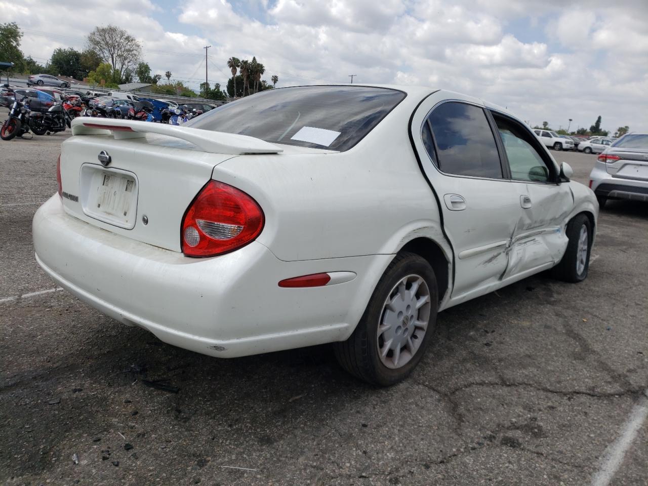 Photo 4 from auction – 2000 NISSAN MAXIMA GLE with VIN JN1CA31DXYT540658