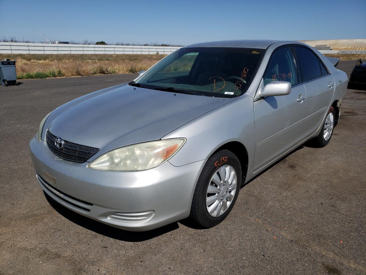 Photo 2 from auction – 2004 TOYOTA CAMRY LE with VIN 4T1BE32K84U924495