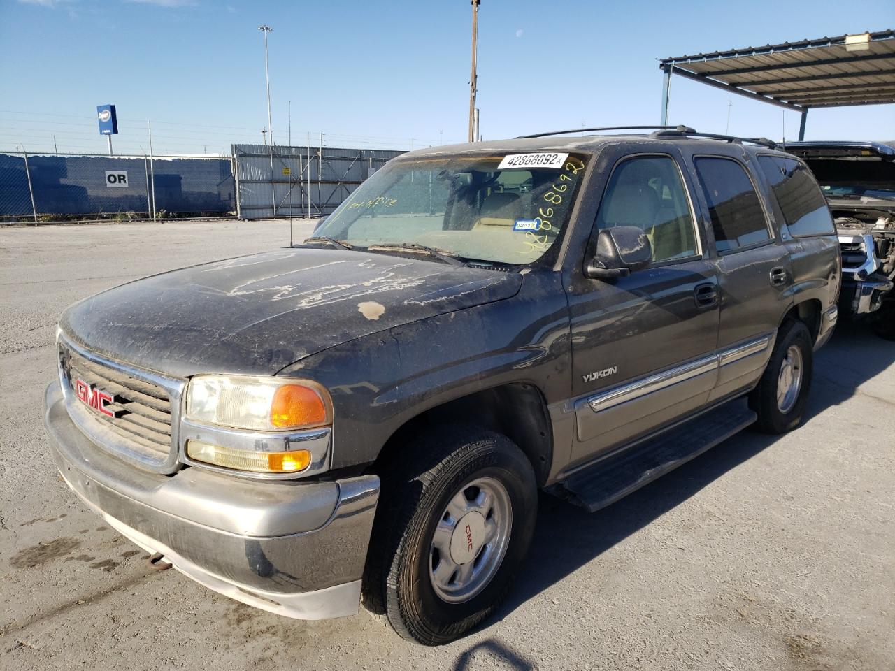 Photo 2 from auction – 2000 GMC YUKON with VIN 1GKEK13T0YJ200270