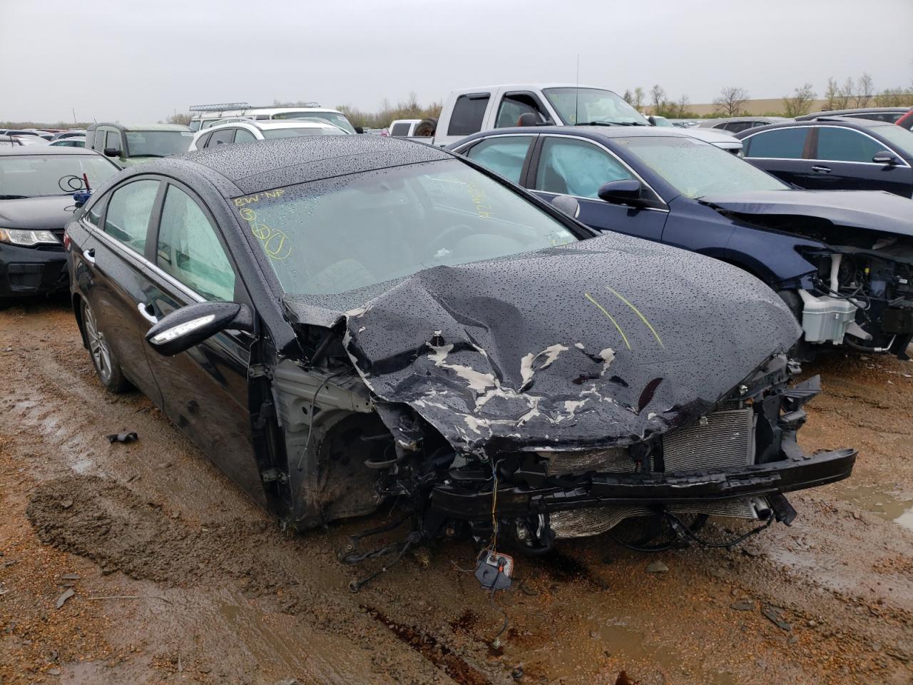 HYUNDAI SONATA SE 2014 with VIN 5NPEC4AC0EH886831 - Photo from auction