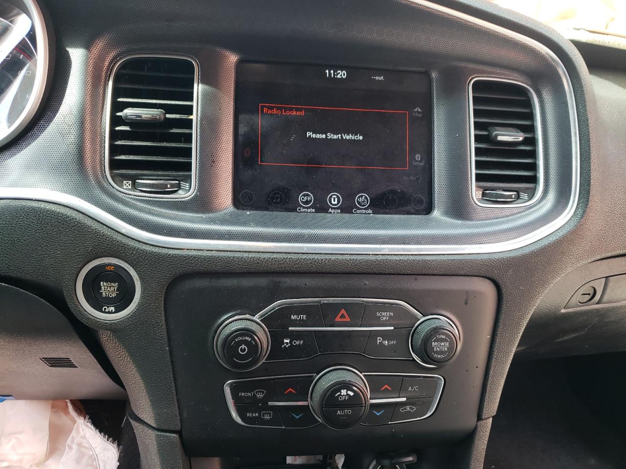 Photo 9 from auction – 2017 DODGE CHARGER SX with VIN 2C3CDXHG8HH556712