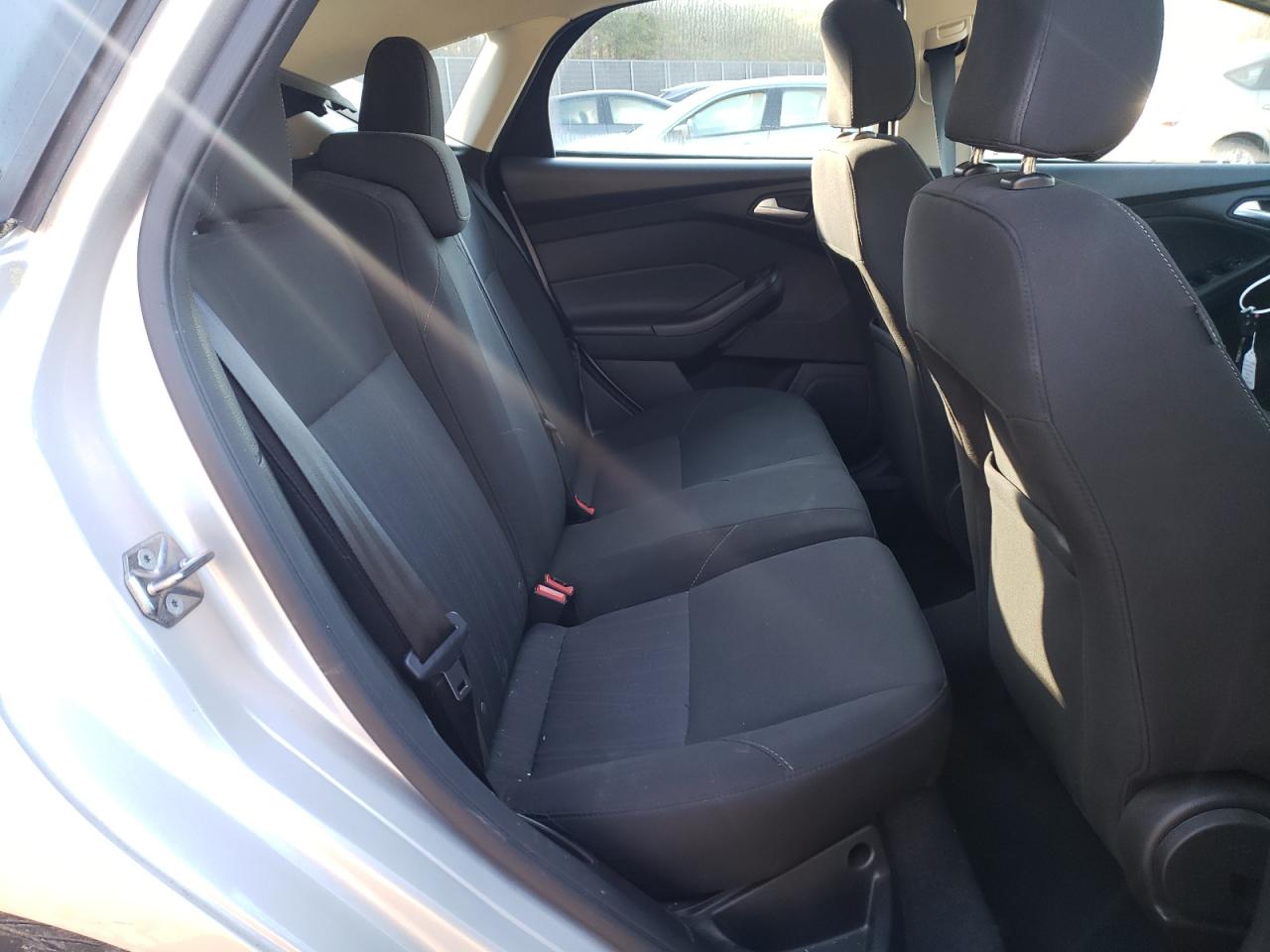 Photo 6 from auction – 2016 FORD FOCUS SE with VIN 1FADP3K25GL228877