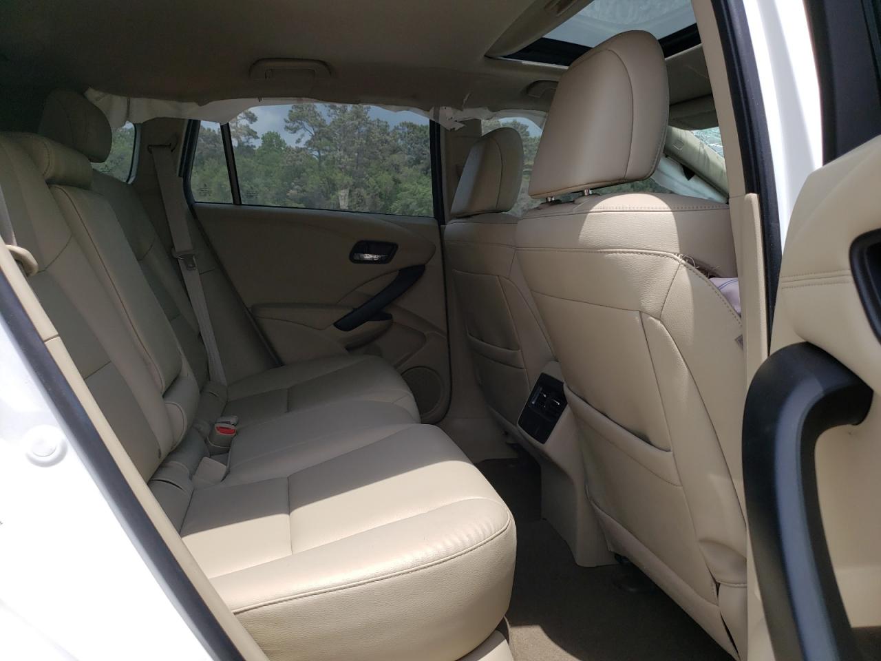 Photo 6 from auction – 2017 ACURA RDX with VIN 5J8TB3H32HL007986