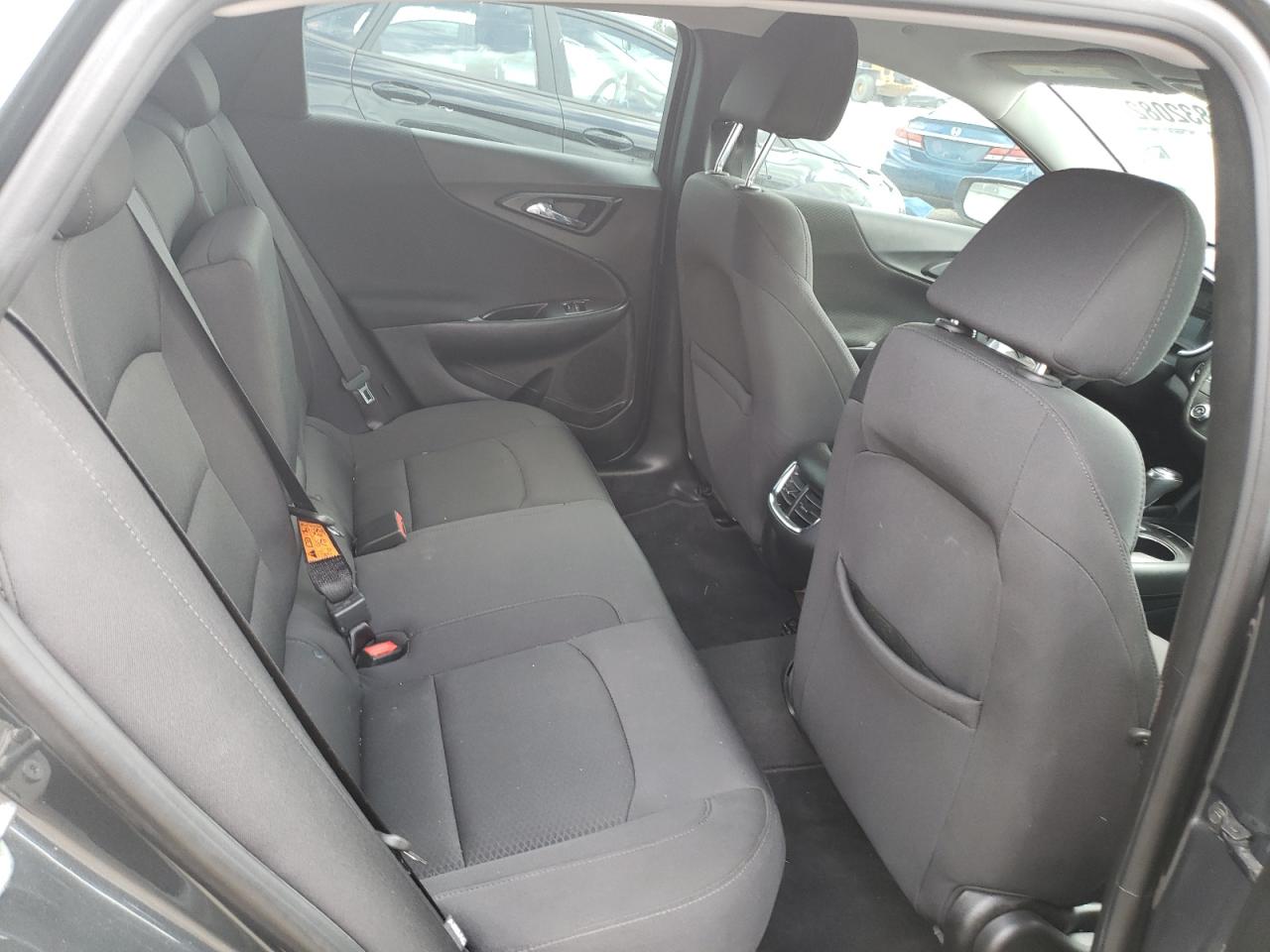 Photo 6 from auction – 2017 CHEVROLET MALIBU LT with VIN 1G1ZE5ST2HF200344