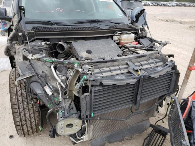 Photo 9 from auction – 2019 CHEVROLET TRAVERSE L with VIN 1GNERFKW7KJ105199