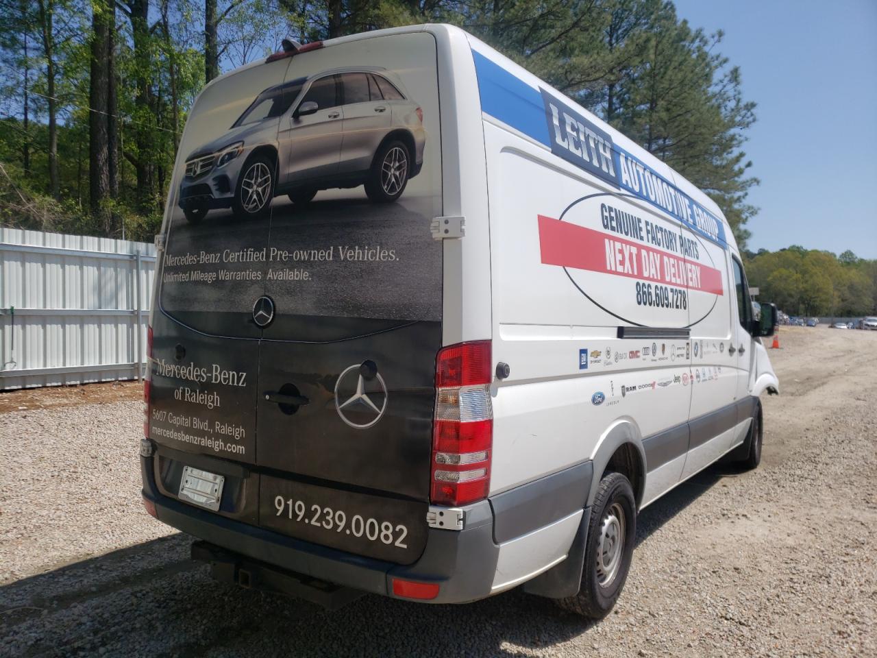 Photo 4 from auction – 2016 MERCEDES-BENZ SPRINTER 2 with VIN WD3PE8DD6GP182097