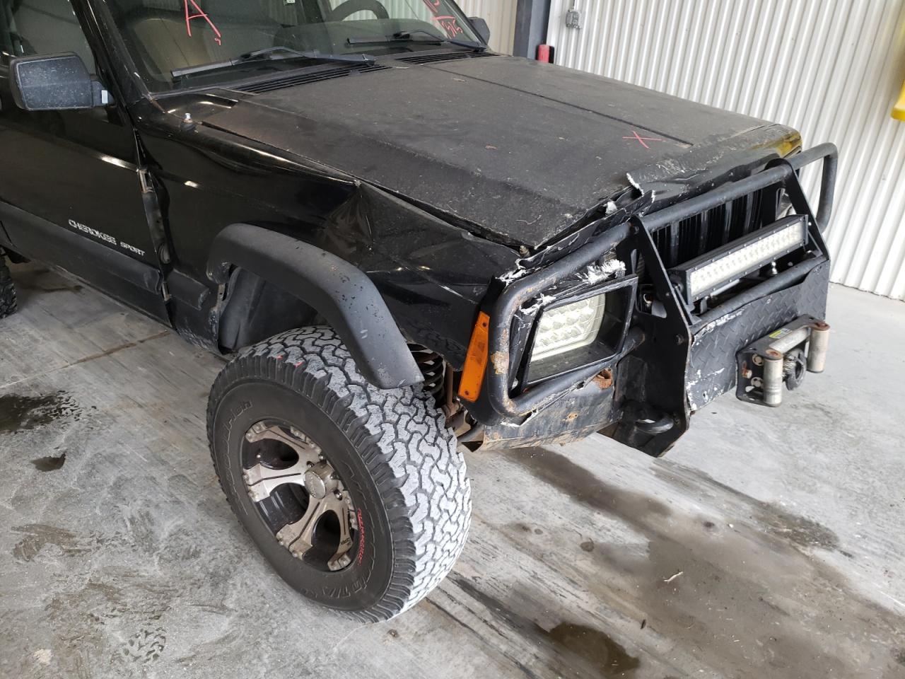 Photo 9 from auction – 2000 JEEP CHEROKEE with VIN 1J4FF48S7YL107315
