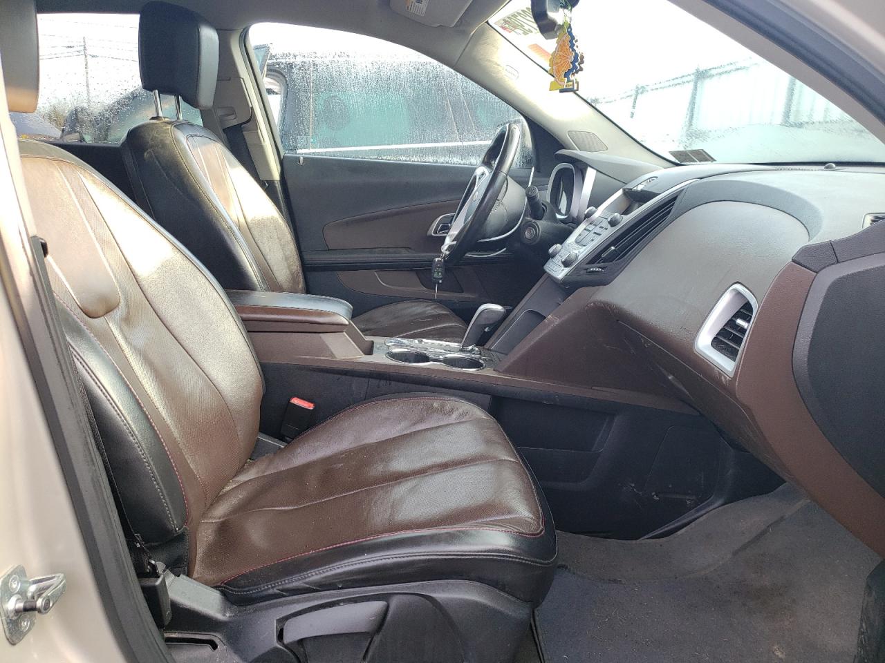 Photo 5 from auction – 2010 CHEVROLET EQUINOX LT with VIN 2CNFLNEW2A6228436