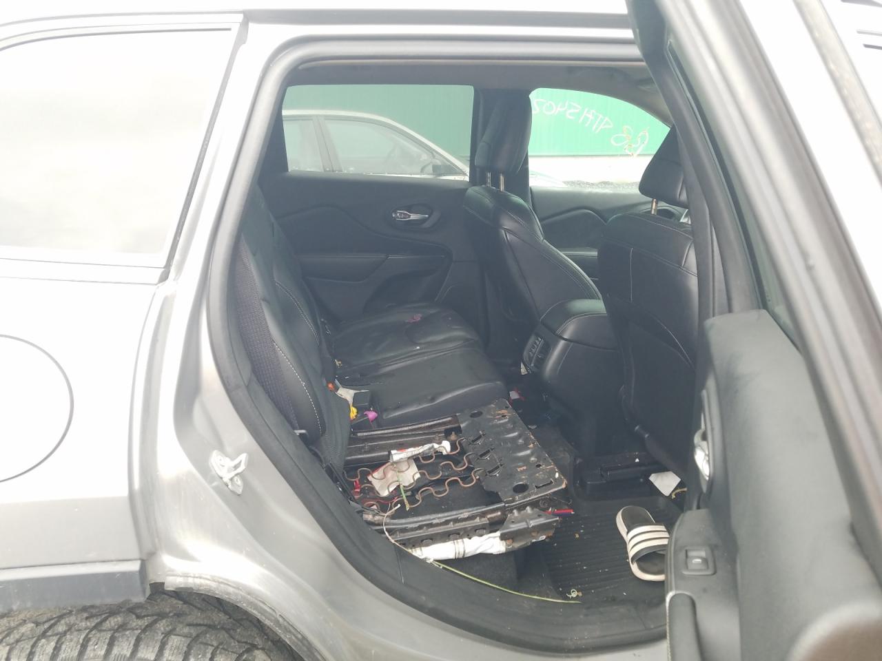 Photo 6 from auction – 2015 JEEP 4X4LIMITED with VIN 1C4PJMDS7FW685019