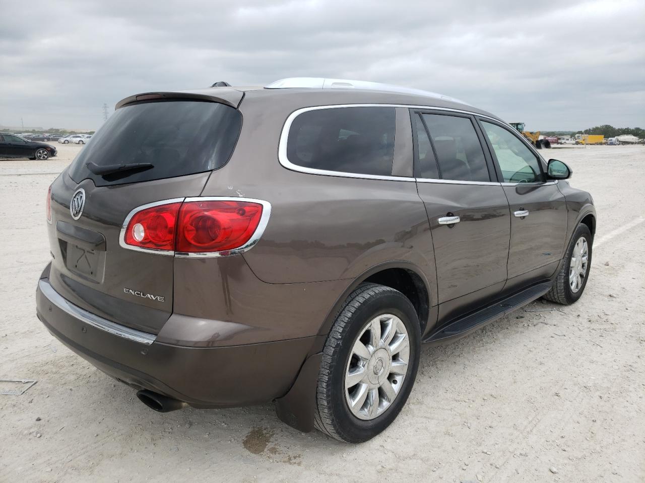 Photo 4 from auction – 2012 BUICK ENCLAVE with VIN 5GAKRDED6CJ389258