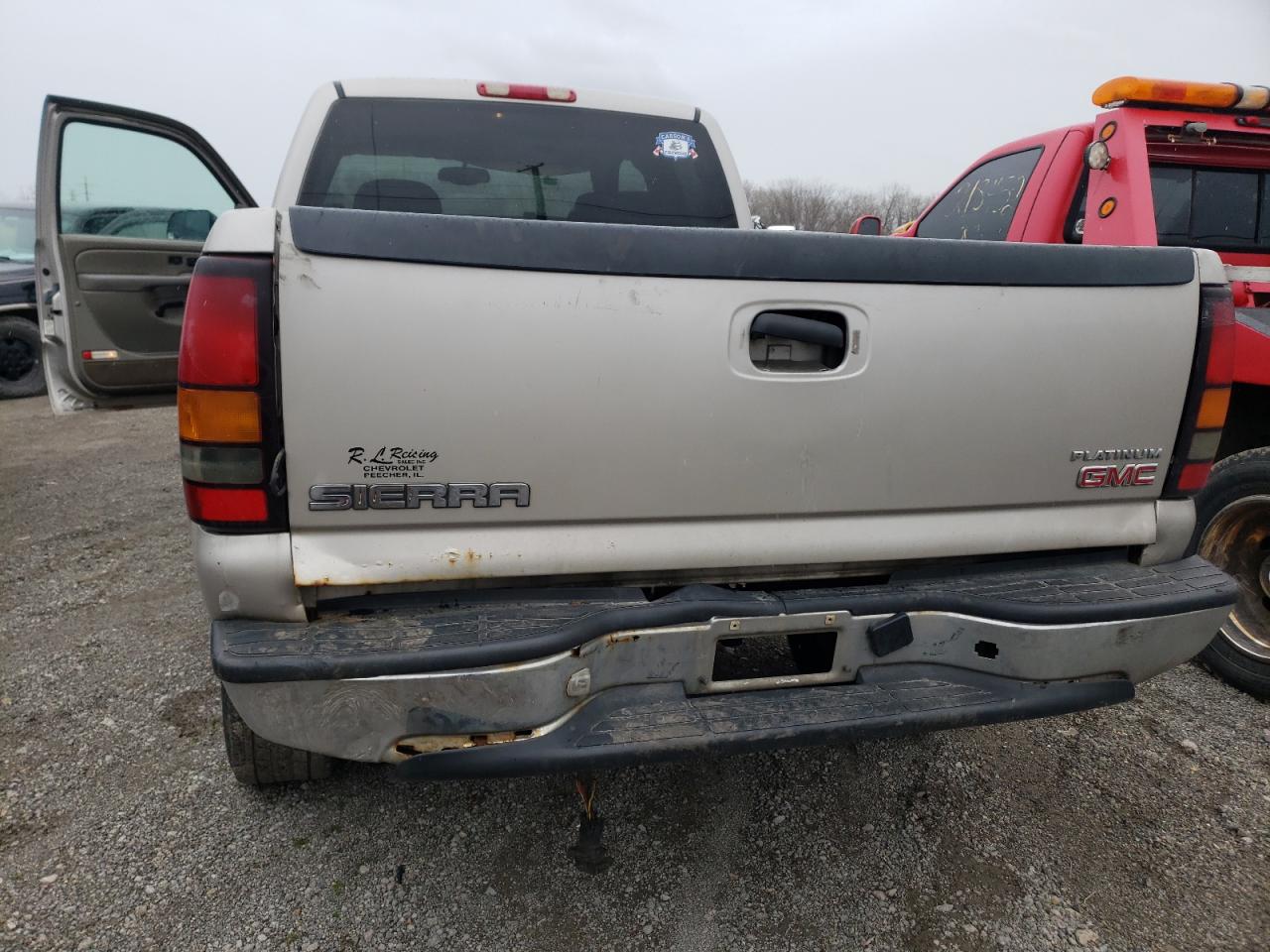 Photo 9 from auction – 2005 GMC SIERRA K25 with VIN 1GTHK29215E332178