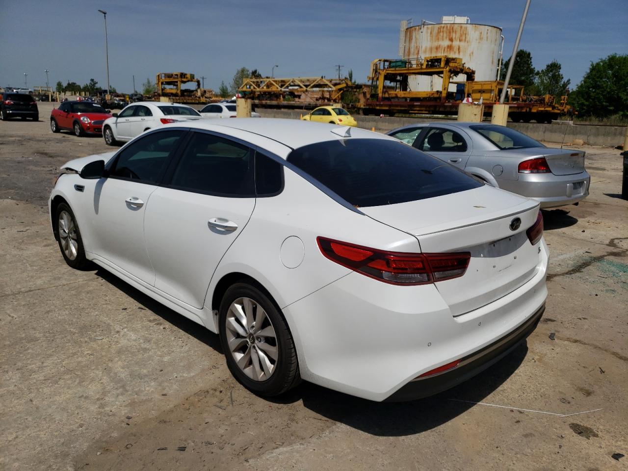 Photo 3 from auction – 2018 KIA OPTIMA LX with VIN 5XXGT4L36JG215675
