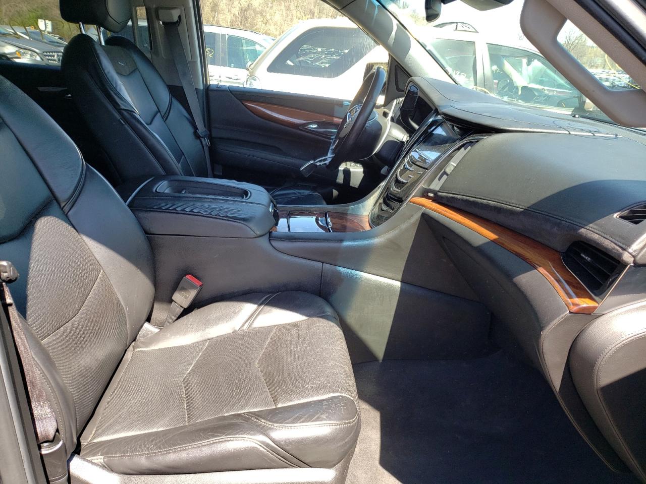 Photo 5 from auction – 2015 CADILLAC ESCALADE E with VIN 1GYS4HKJ8FR189531