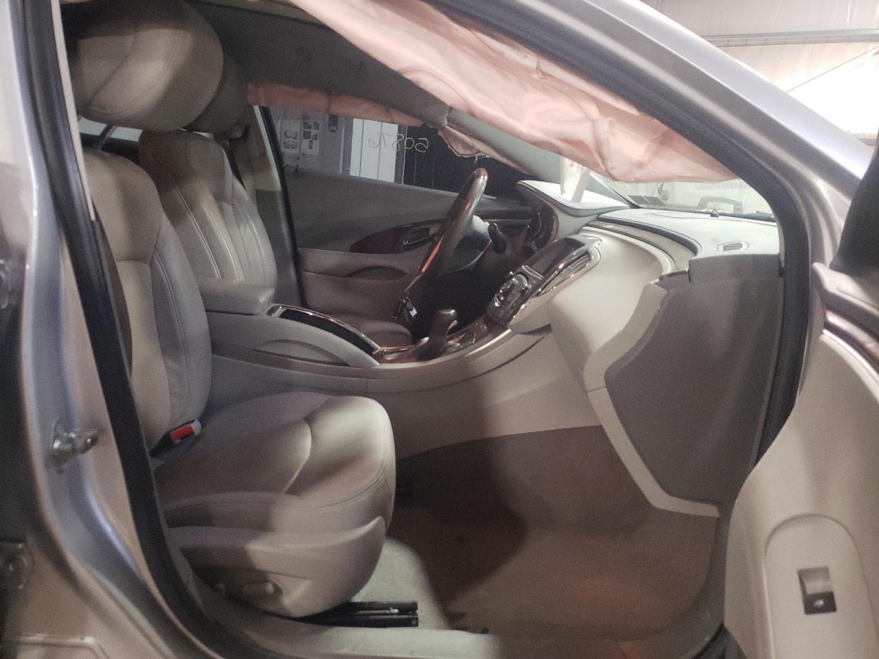Photo 5 from auction – 2010 BUICK LACROSSE C with VIN 1G4GD5GG7AF131830
