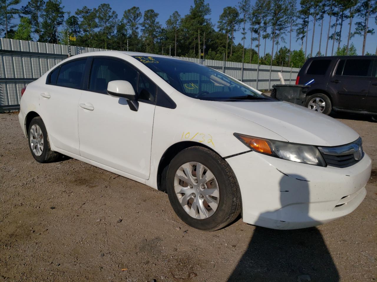 HONDA CIVIC LX 2012 with VIN 19XFB2F52CE089682 - Photo from auction