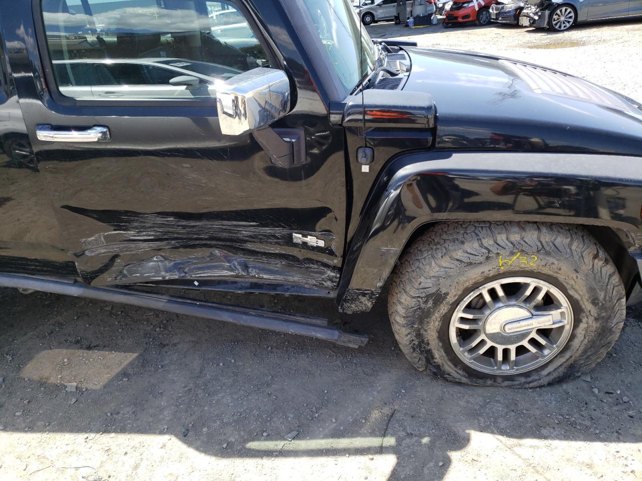 Photo 9 from auction – 2007 HUMMER H3 with VIN 5GTDN13E178186443