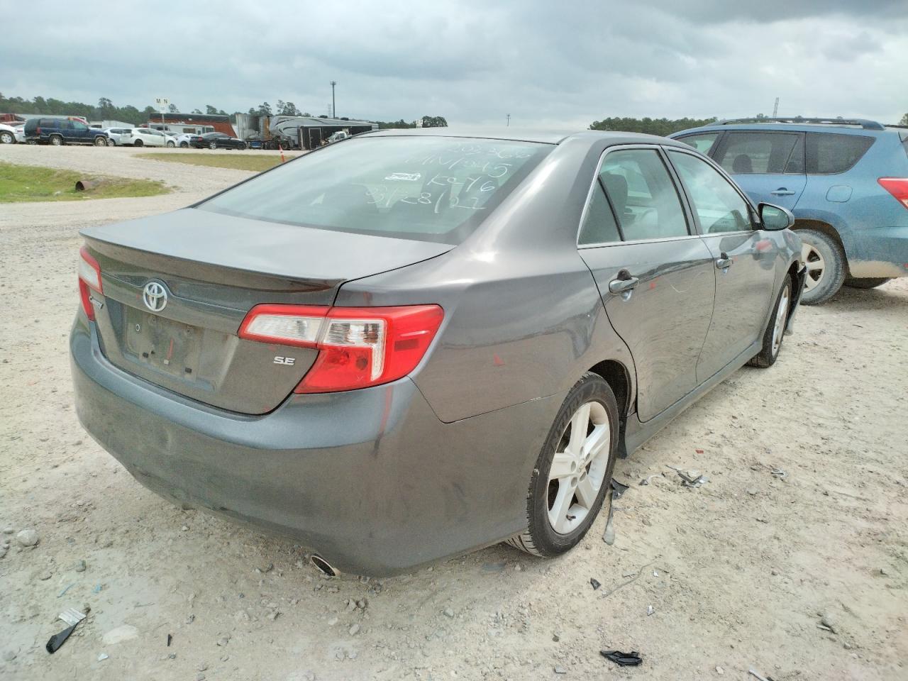 Photo 4 from auction – 2013 TOYOTA CAMRY L with VIN 4T1BF1FK2DU231045