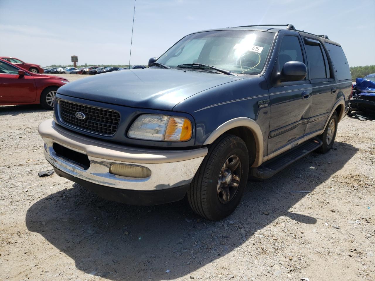 Photo 2 from auction – 1998 FORD EXPEDITION with VIN 1FMRU17L0WLB46936