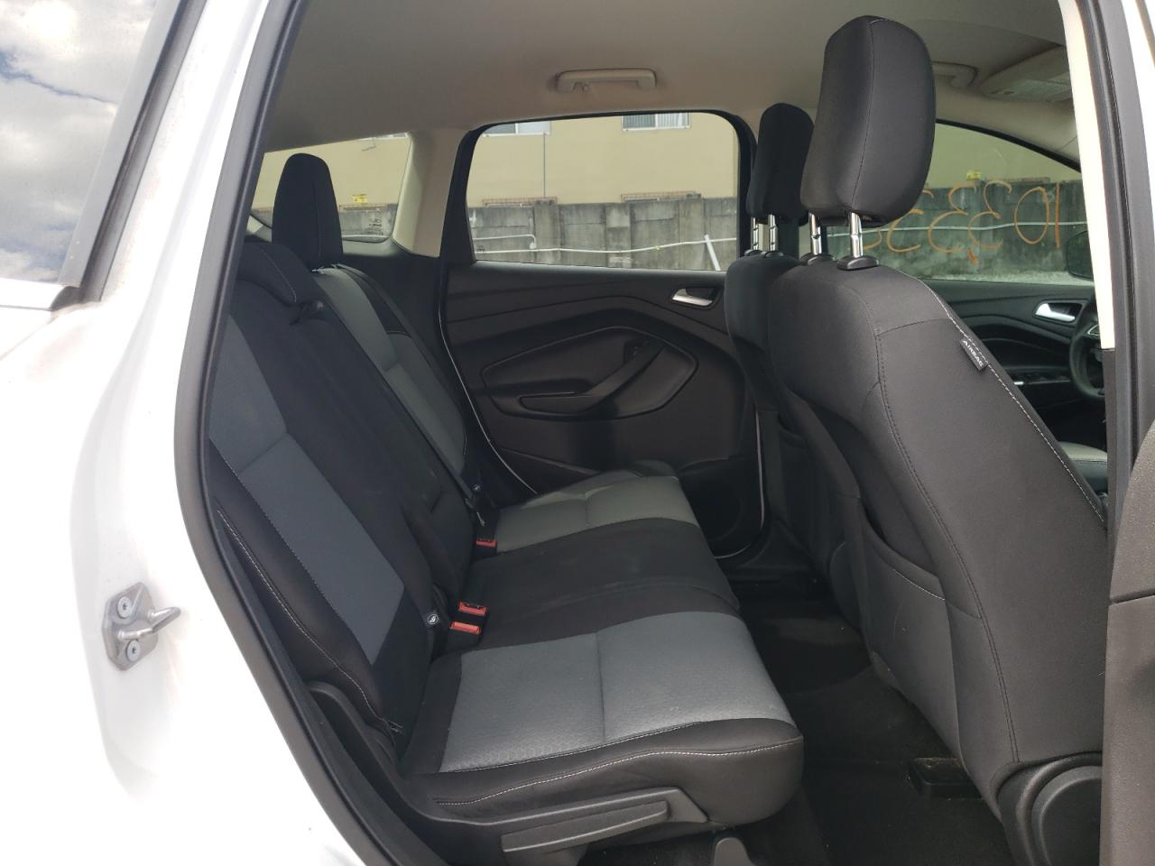 Photo 6 from auction – 2018 FORD ESCAPE SE with VIN 1FMCU0GD5JUC87352