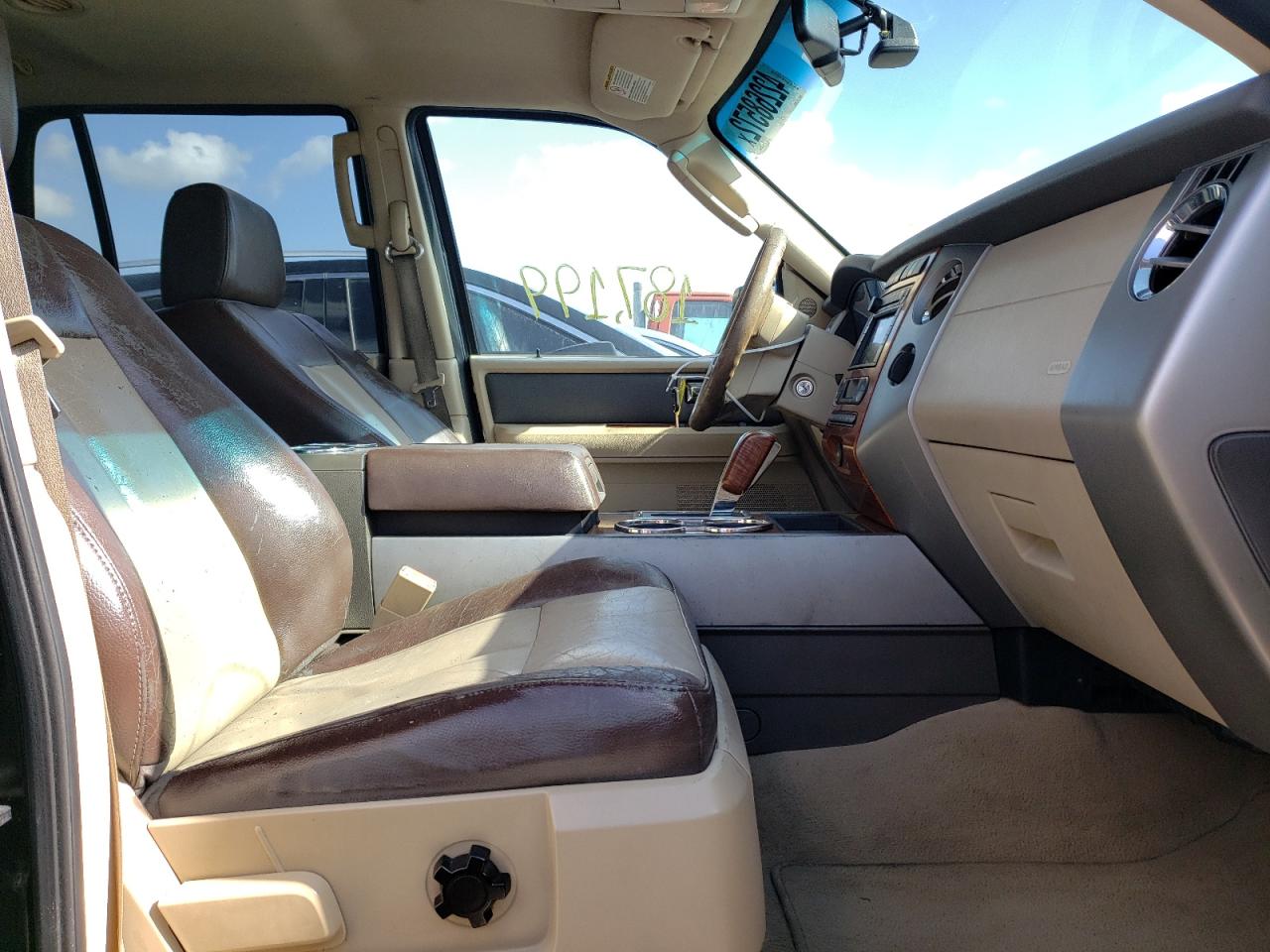 Photo 5 from auction – 2007 FORD EXPEDITION with VIN 1FMFU175X7LA47644