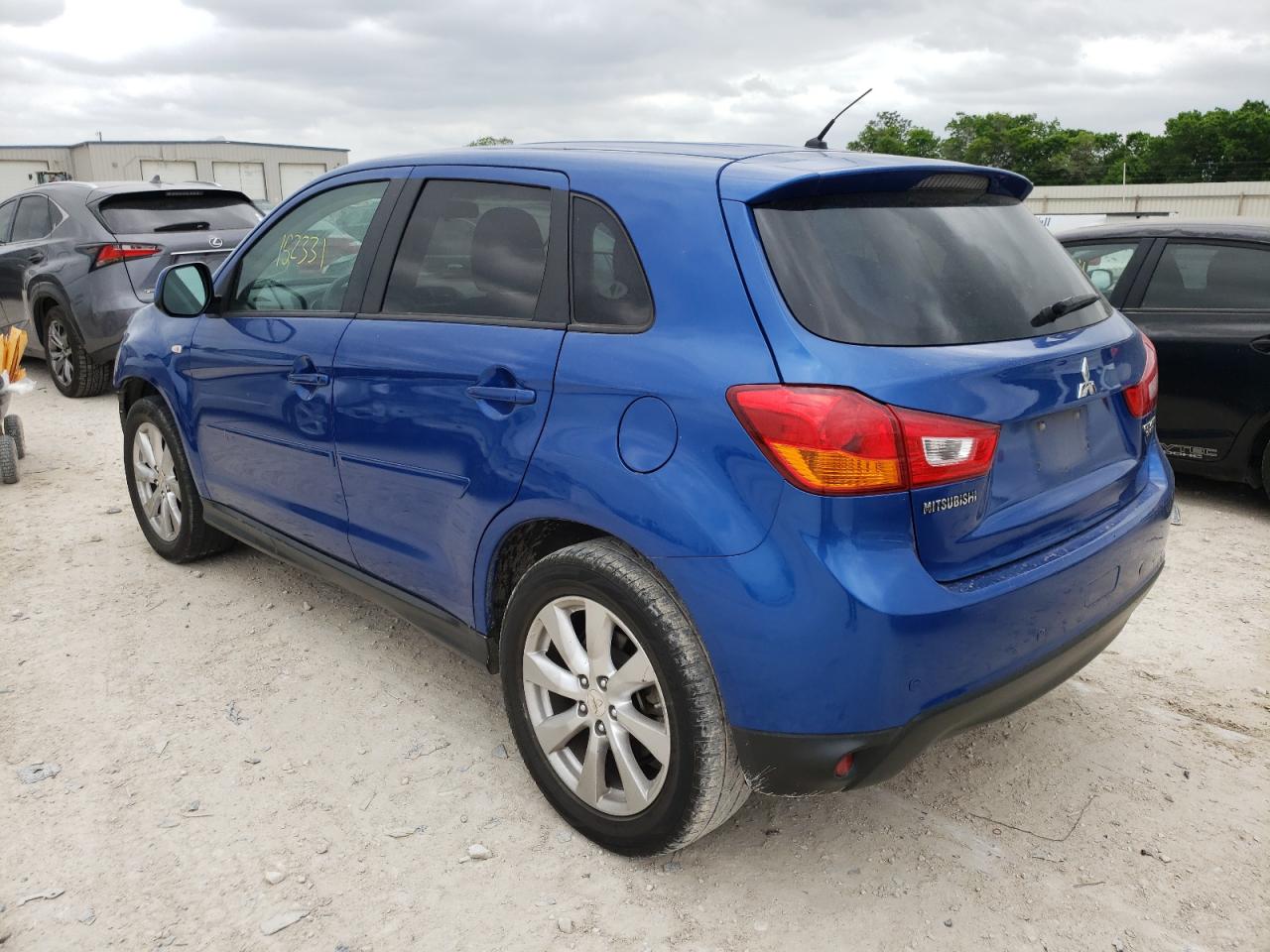 Photo 3 from auction – 2015 MITSUBISHI OUTLANDER with VIN 4A4AP3AU6FE020308