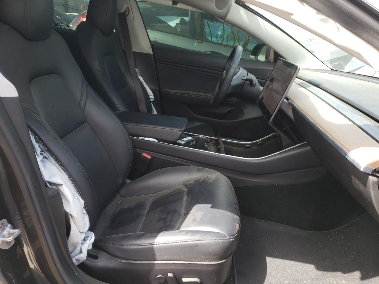 Photo 5 from auction – 2018 TESLA MODEL 3 with VIN 5YJ3E1EB0JF104201