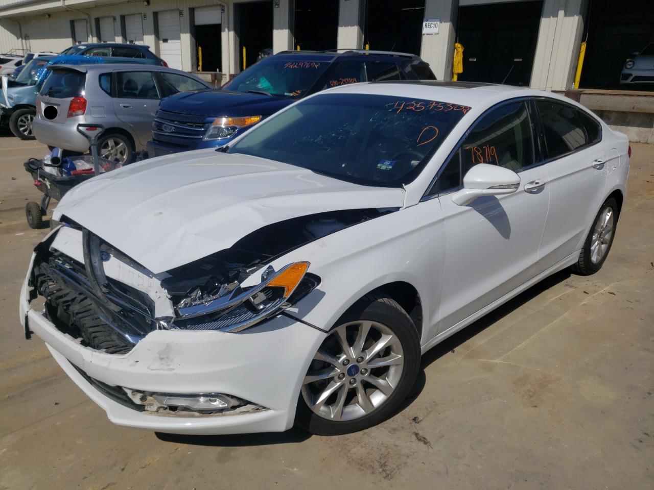 Photo 2 from auction – 2017 FORD FUSION SE with VIN 3FA6P0HD1HR114491