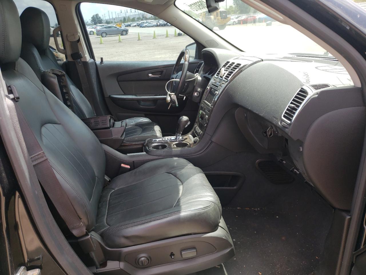 Photo 5 from auction – 2011 GMC ACADIA DEN with VIN 1GKKRTED5BJ397248