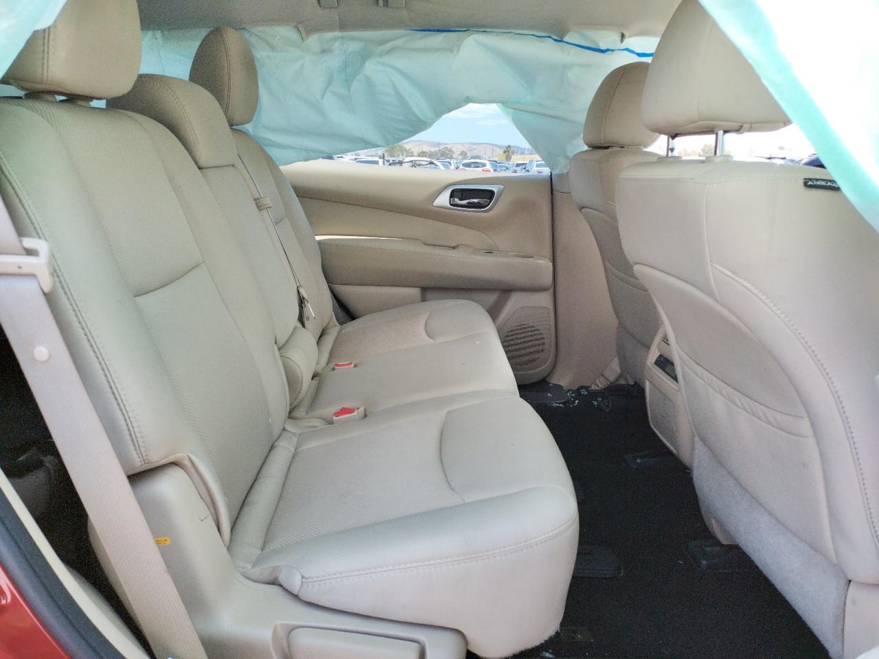 Photo 6 from auction – 2017 NISSAN PATHFINDER with VIN 5N1DR2MNXHC635676