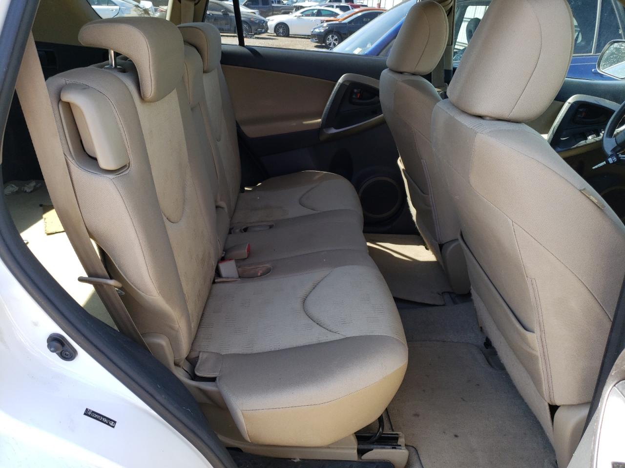 Photo 6 from auction – 2010 TOYOTA RAV4 with VIN JTMBK4DV6AD014611